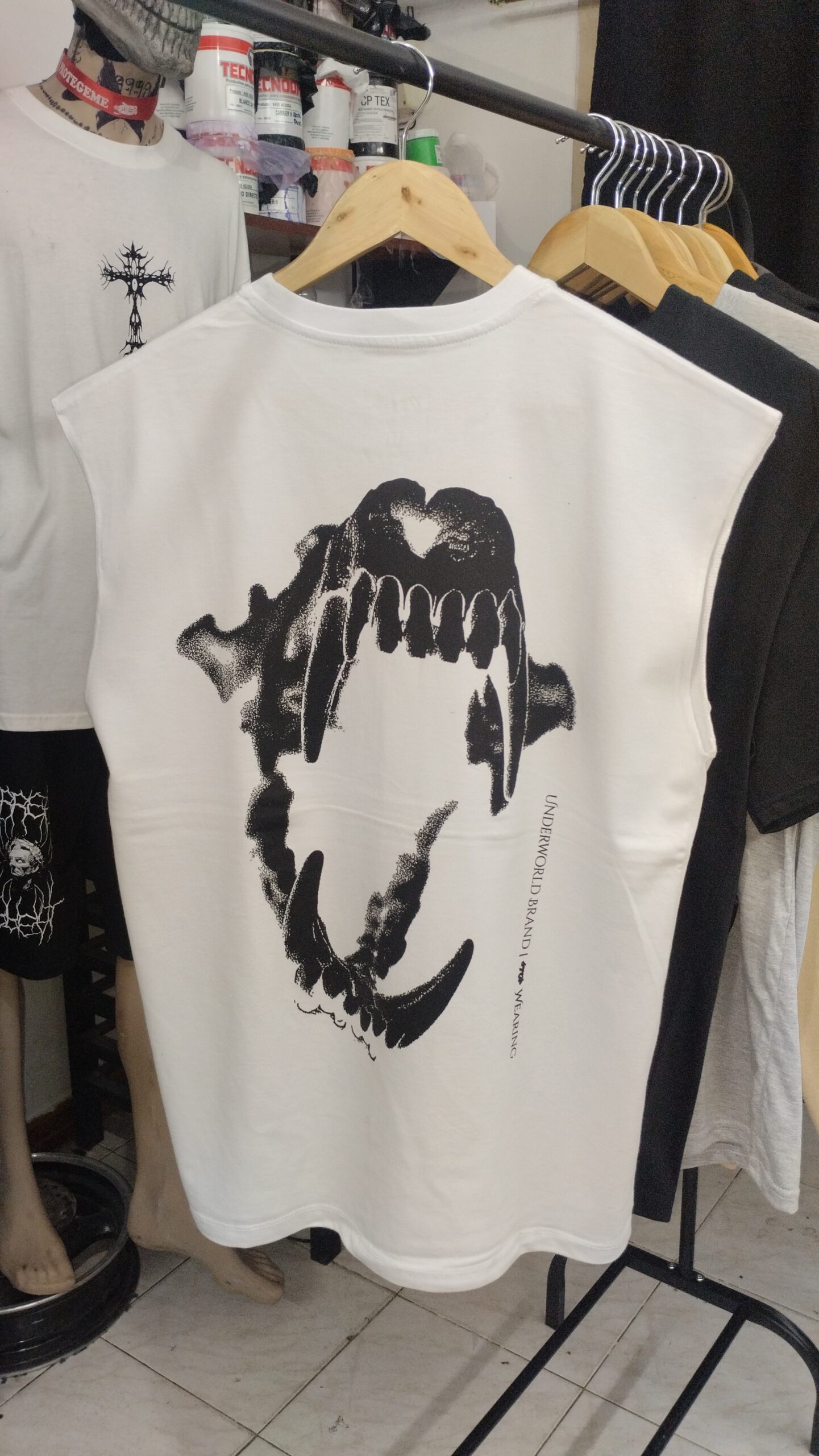 Sudadera Oversize "Tooth" Blanco - Image 2